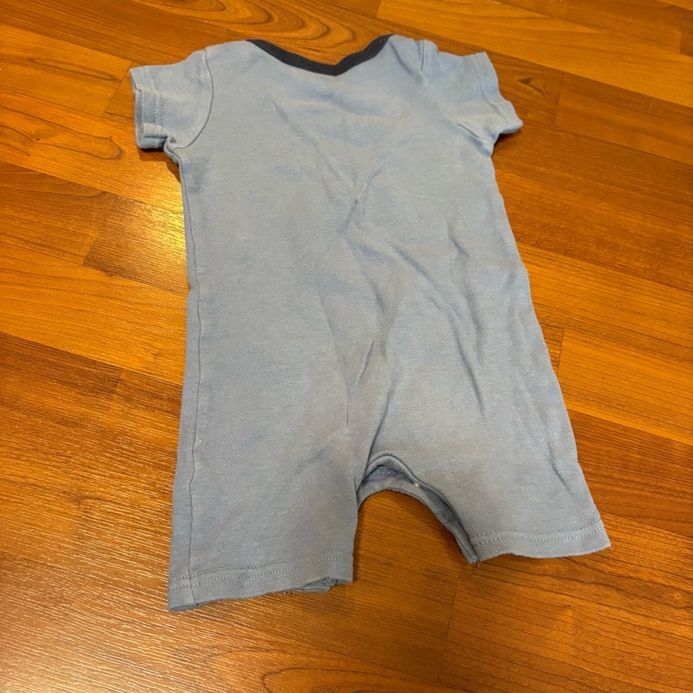 Lot of 18 month rompers - Picture 16 of 16